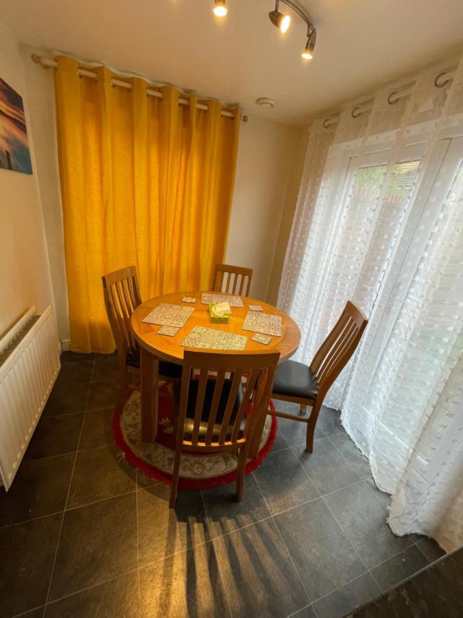 Holiday Home In Cardiff. Sleeps 6 Extérieur photo
